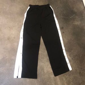 Black and white unbutton pants